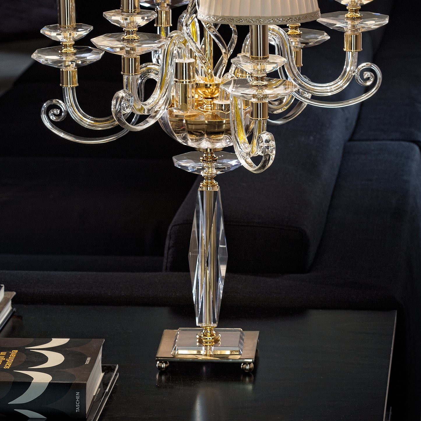 Classic Chandelier Style Table Lamp