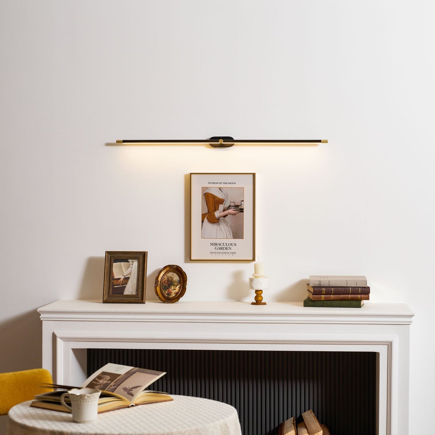 Minimalist Linear Rechargeable Wall Lamp