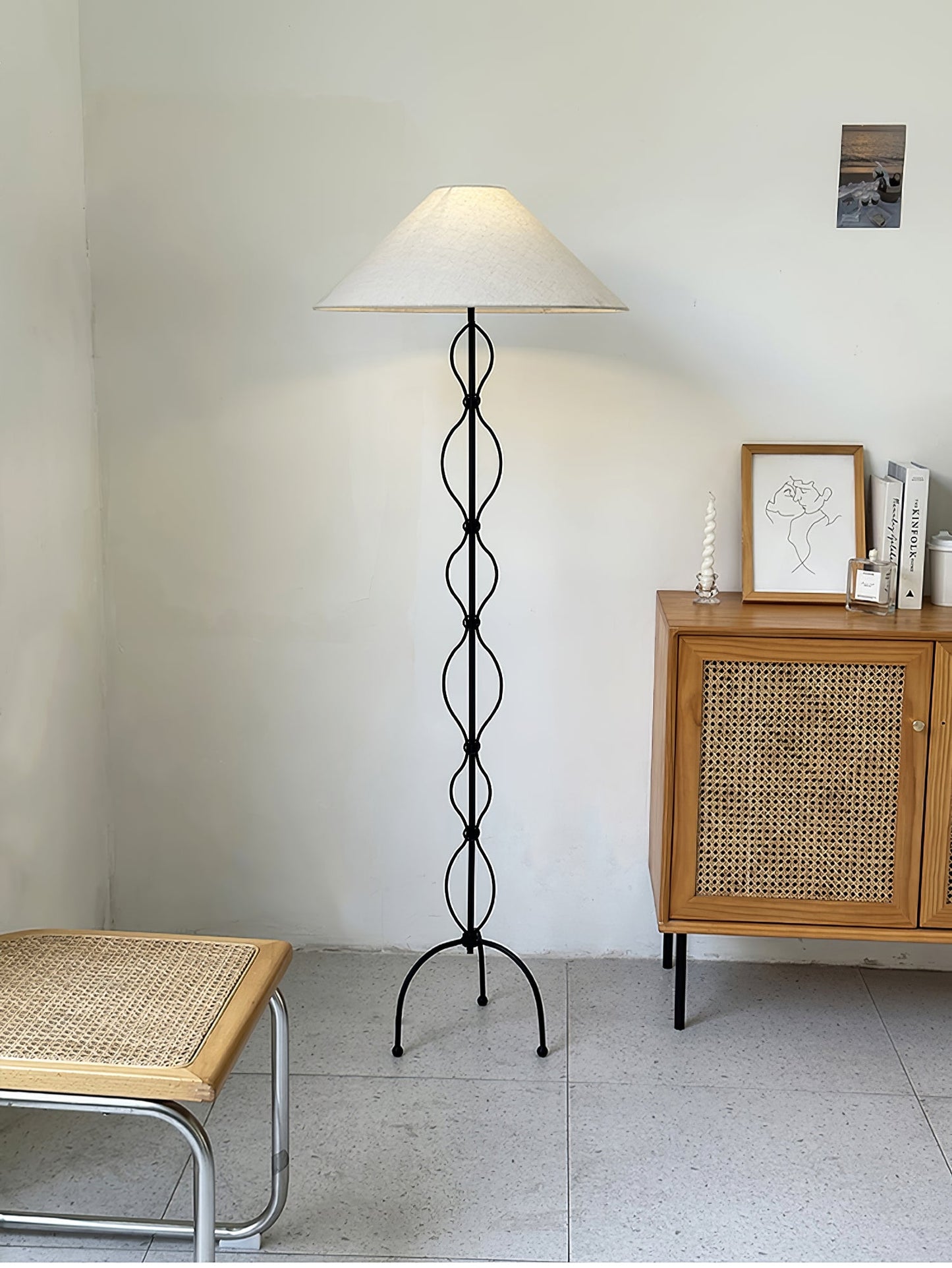 Minimalist Iron Twist Floor Lamp