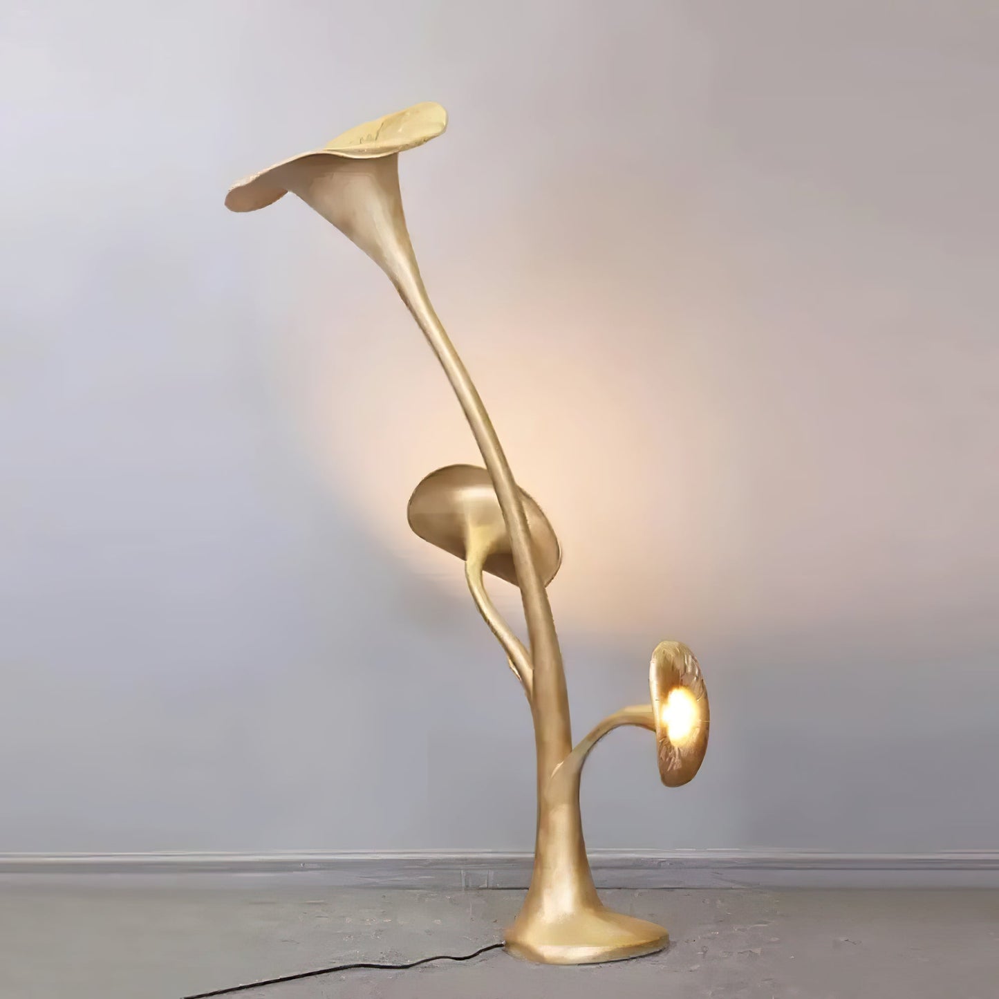 Petunia Sculpture Free-standing Lamp Floor Lamp