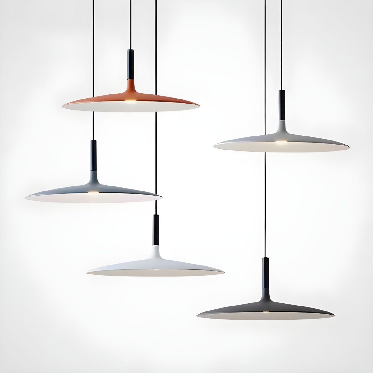 Aplomb Metal Pendant Lamp