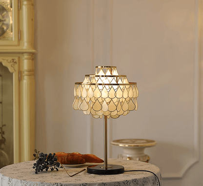 Teardrops Shell Table Lamp