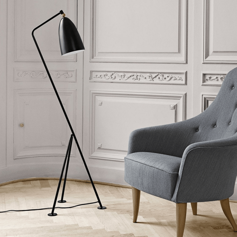 Lean Floor Lamp