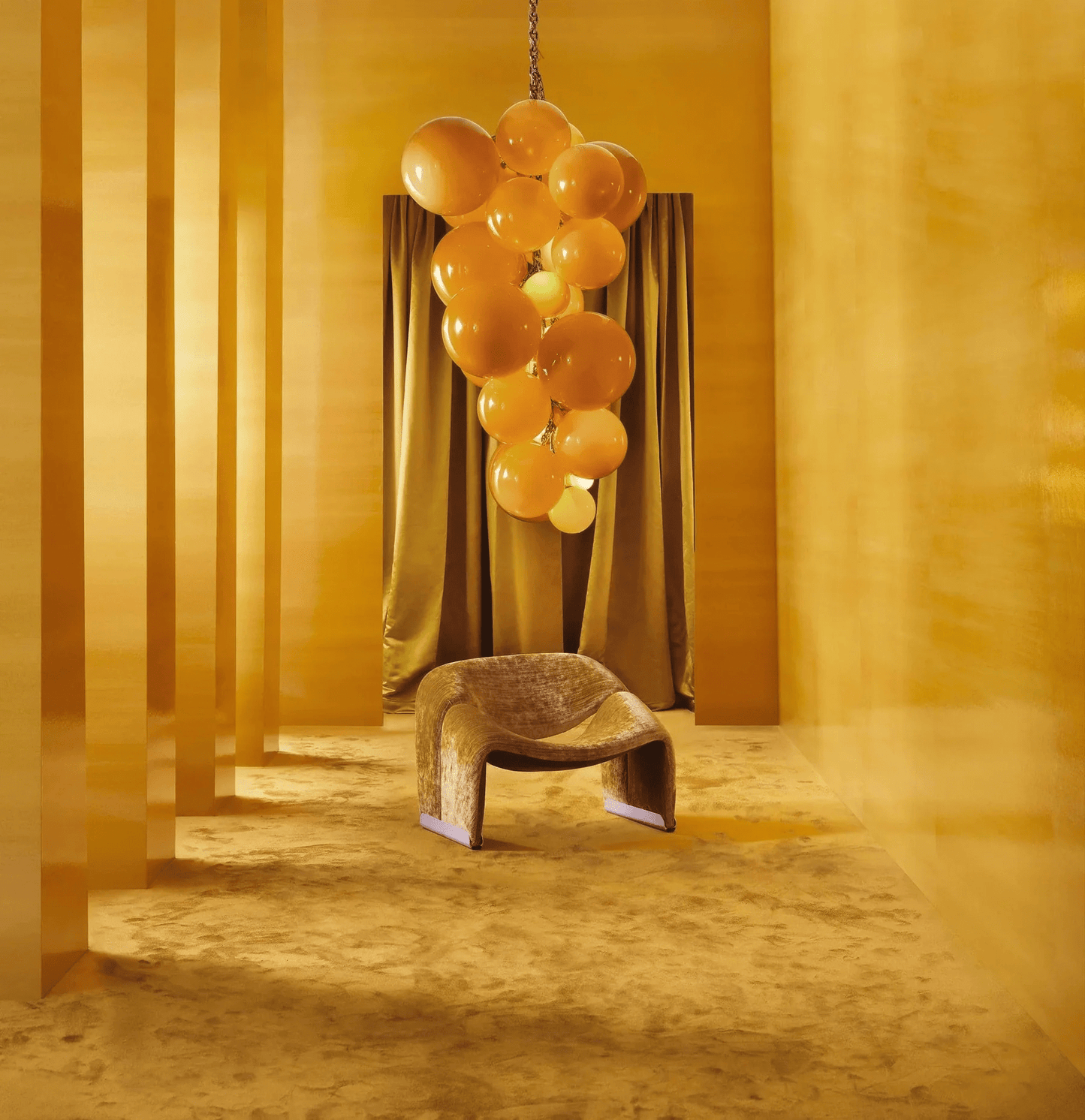 Velymo Grapetta Chandelier