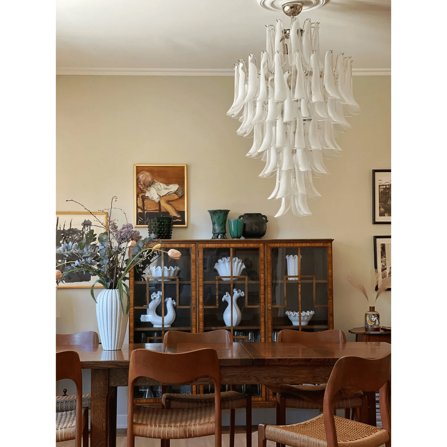 Dravina Glass Petals Pendant Lamp
