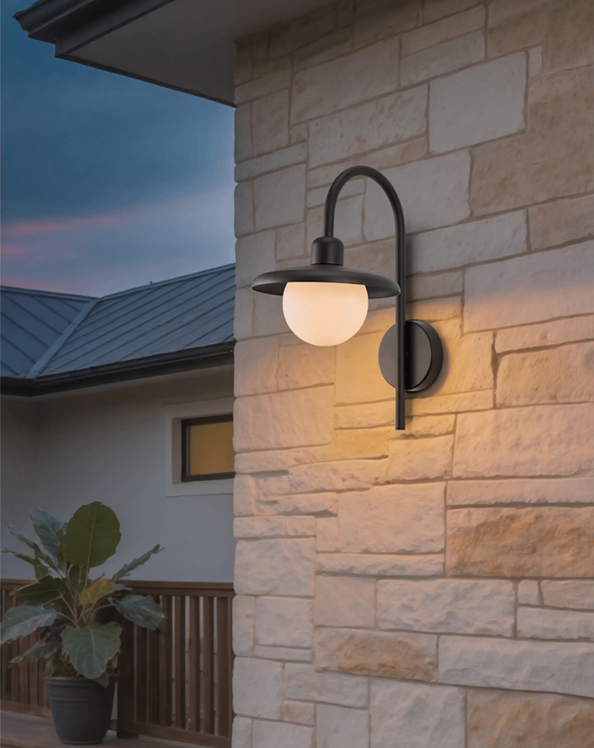 Luminara Outdoor Wall Light