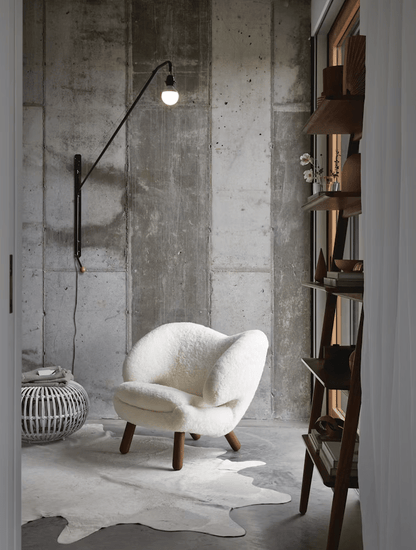 Black Long Arm Wall Lamp