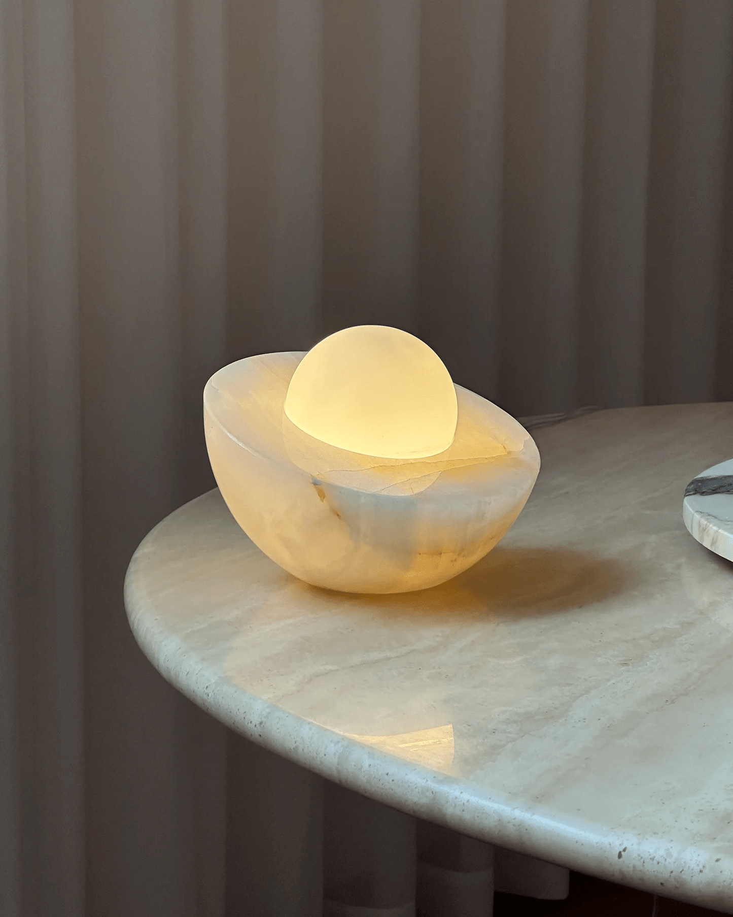 Halo Pebble Stone Table Lamp