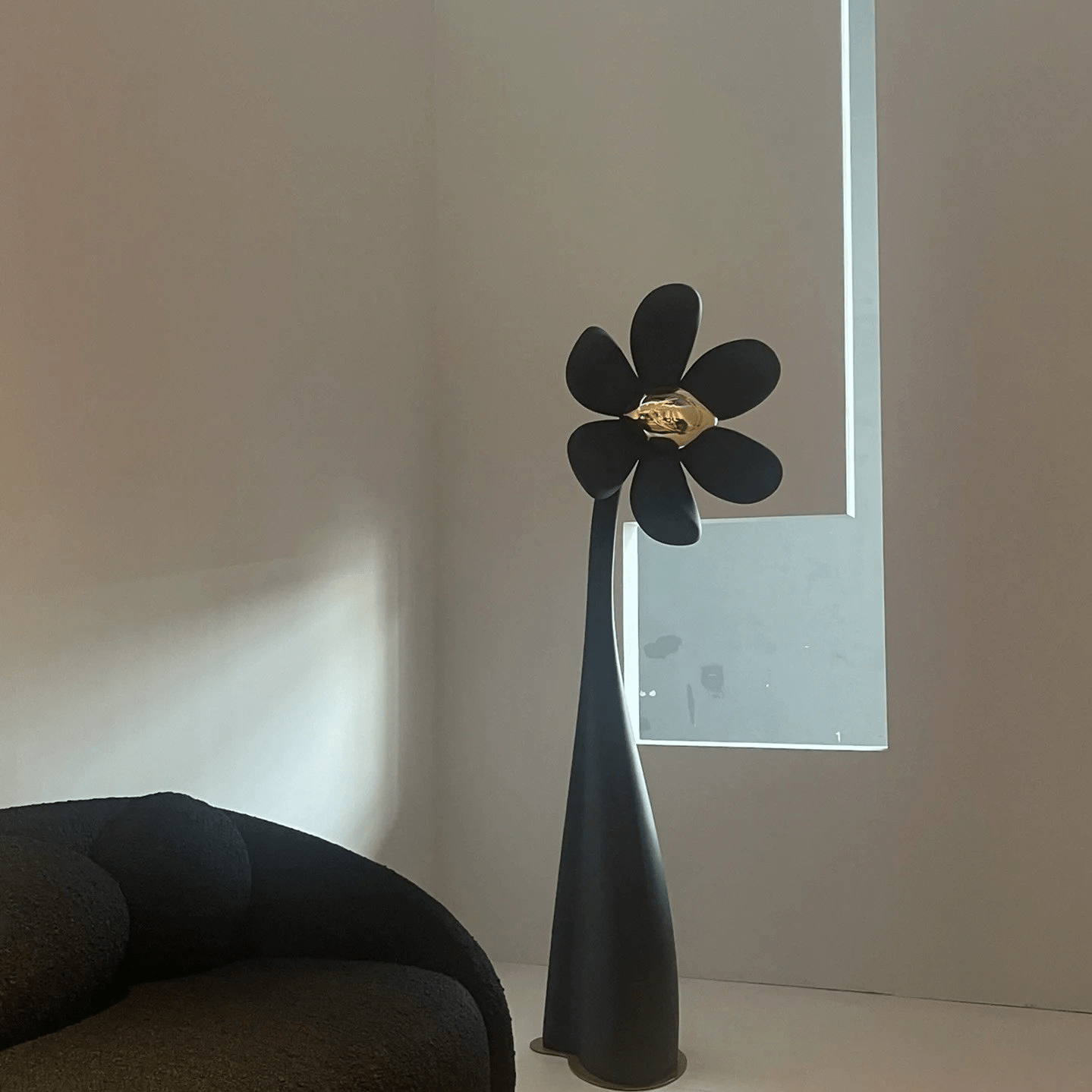 Fleur Sculpture Floor Lamp