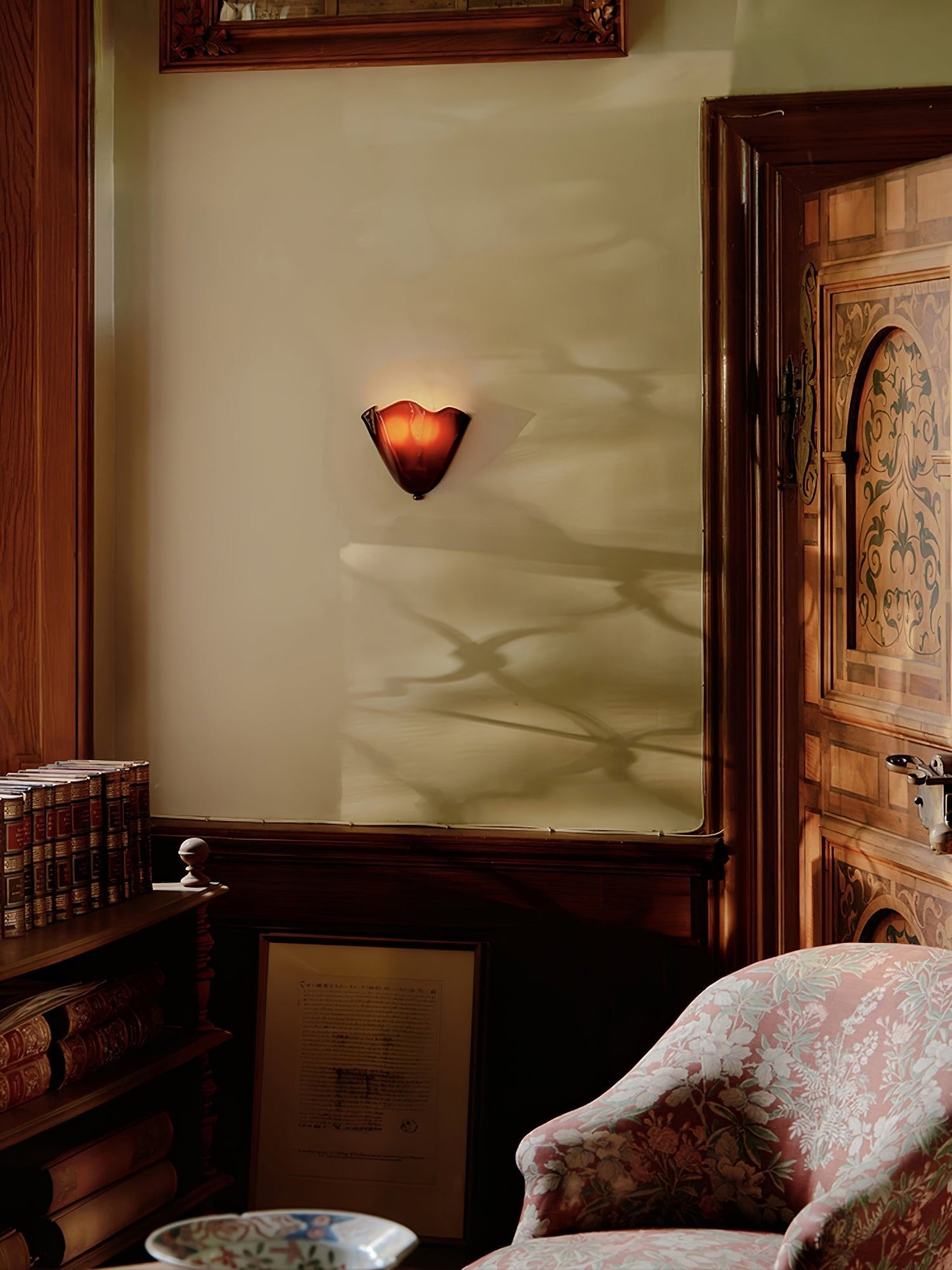 Petalia Wall Light