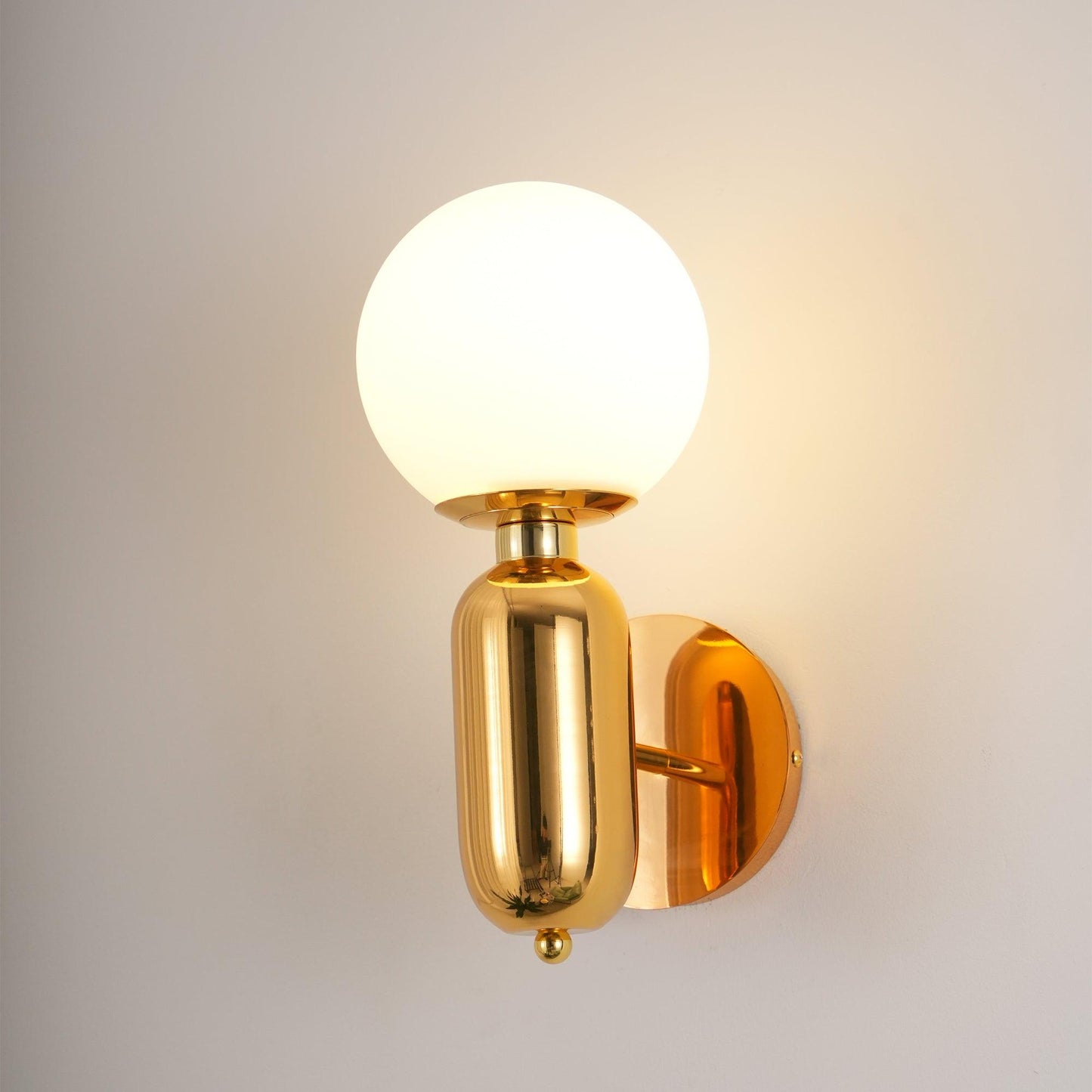 Kade Wall Light