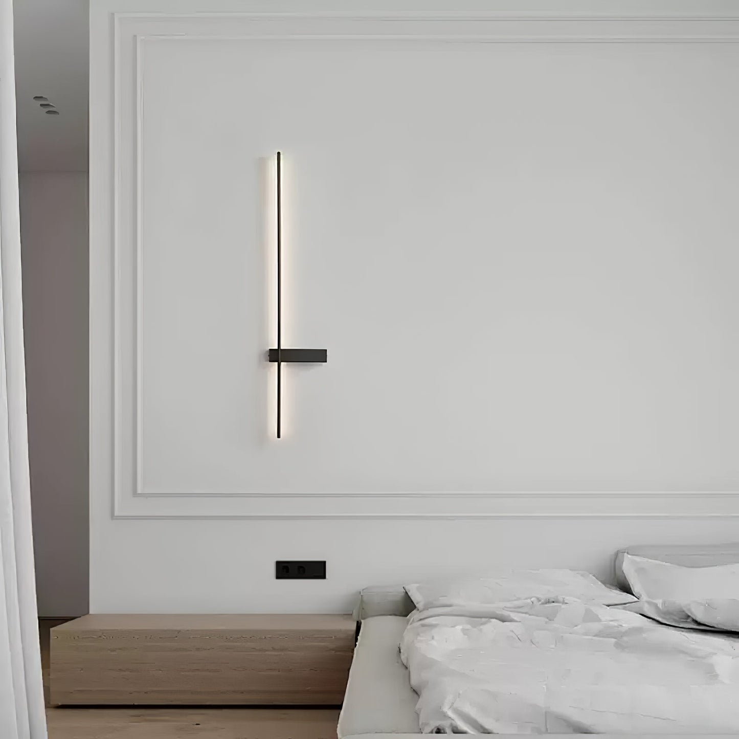 Adeline Linear Rechargeable Sconce