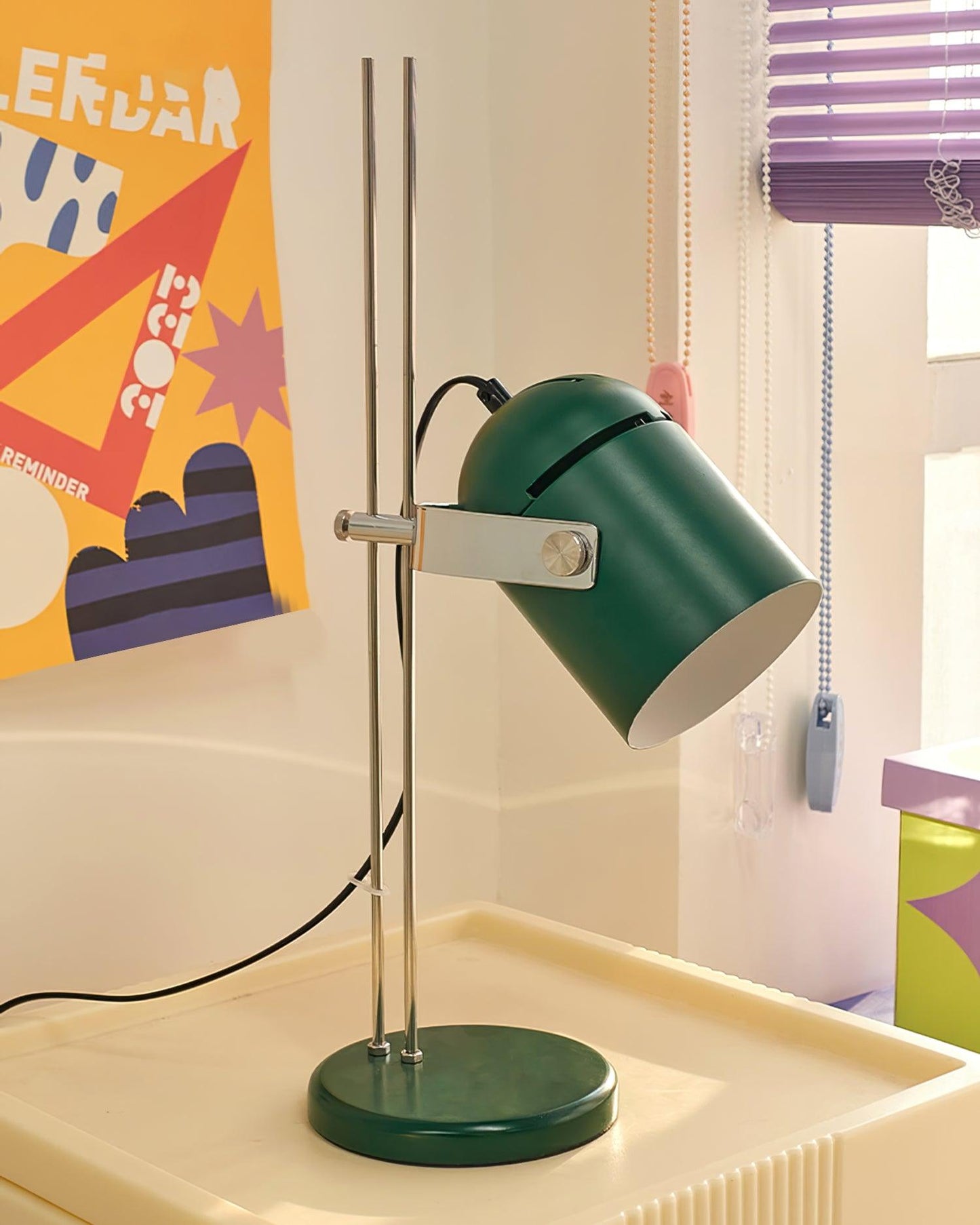 Adjusta Liftable Desk Lamp