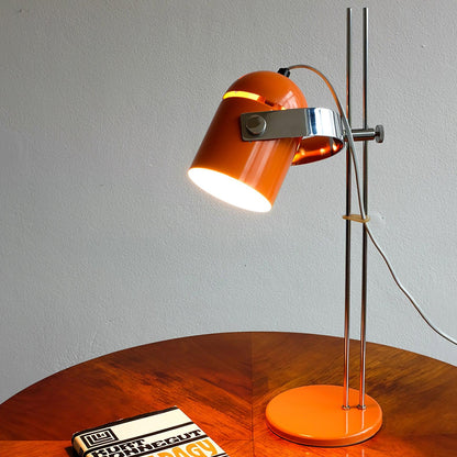 Adjusta Liftable Desk Lamp