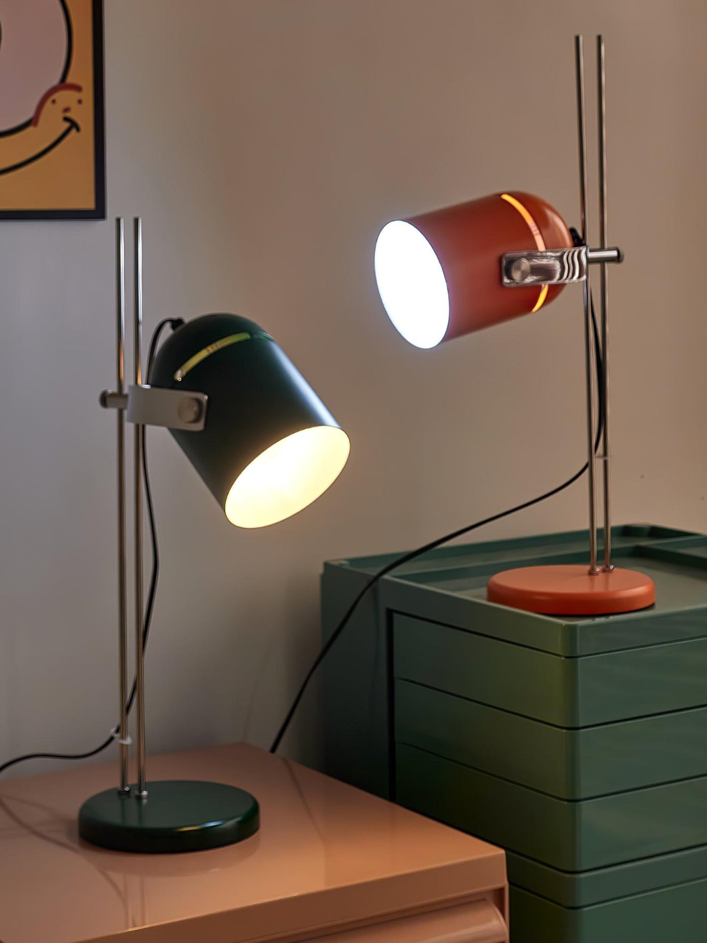 Adjusta Liftable Desk Lamp