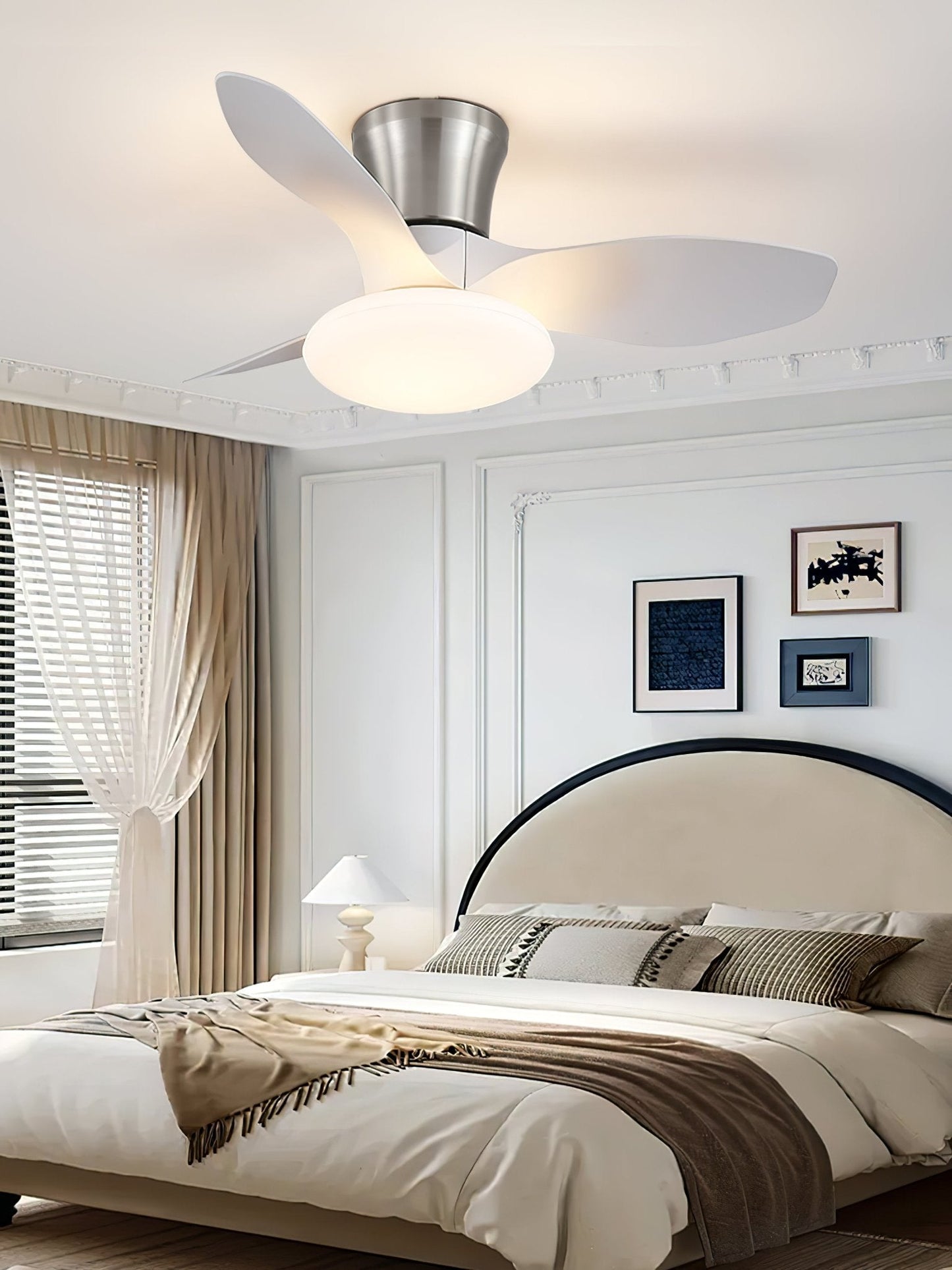 Aeris Curve Ceiling Fan Light