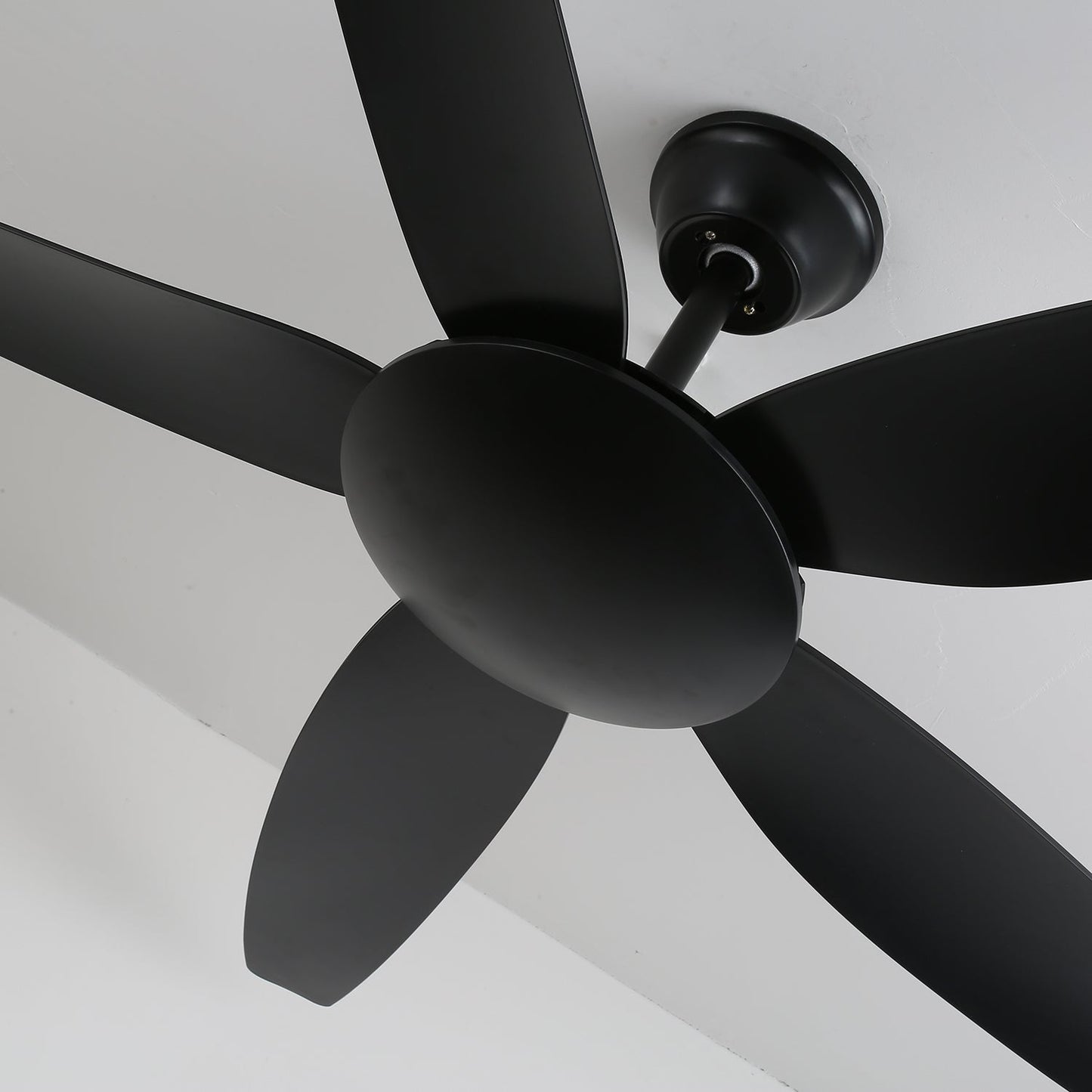 Aeron Noir Ceiling Fan