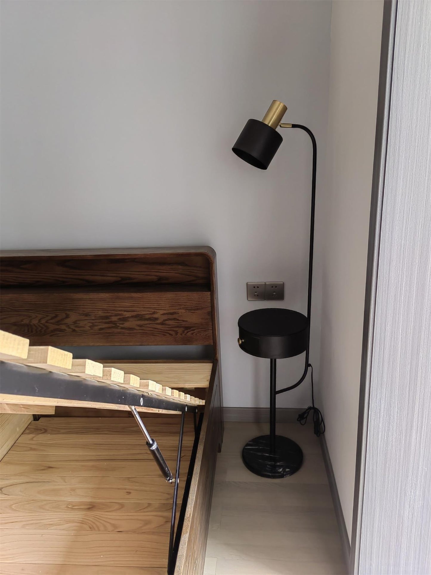 Agueda Floor Lamp