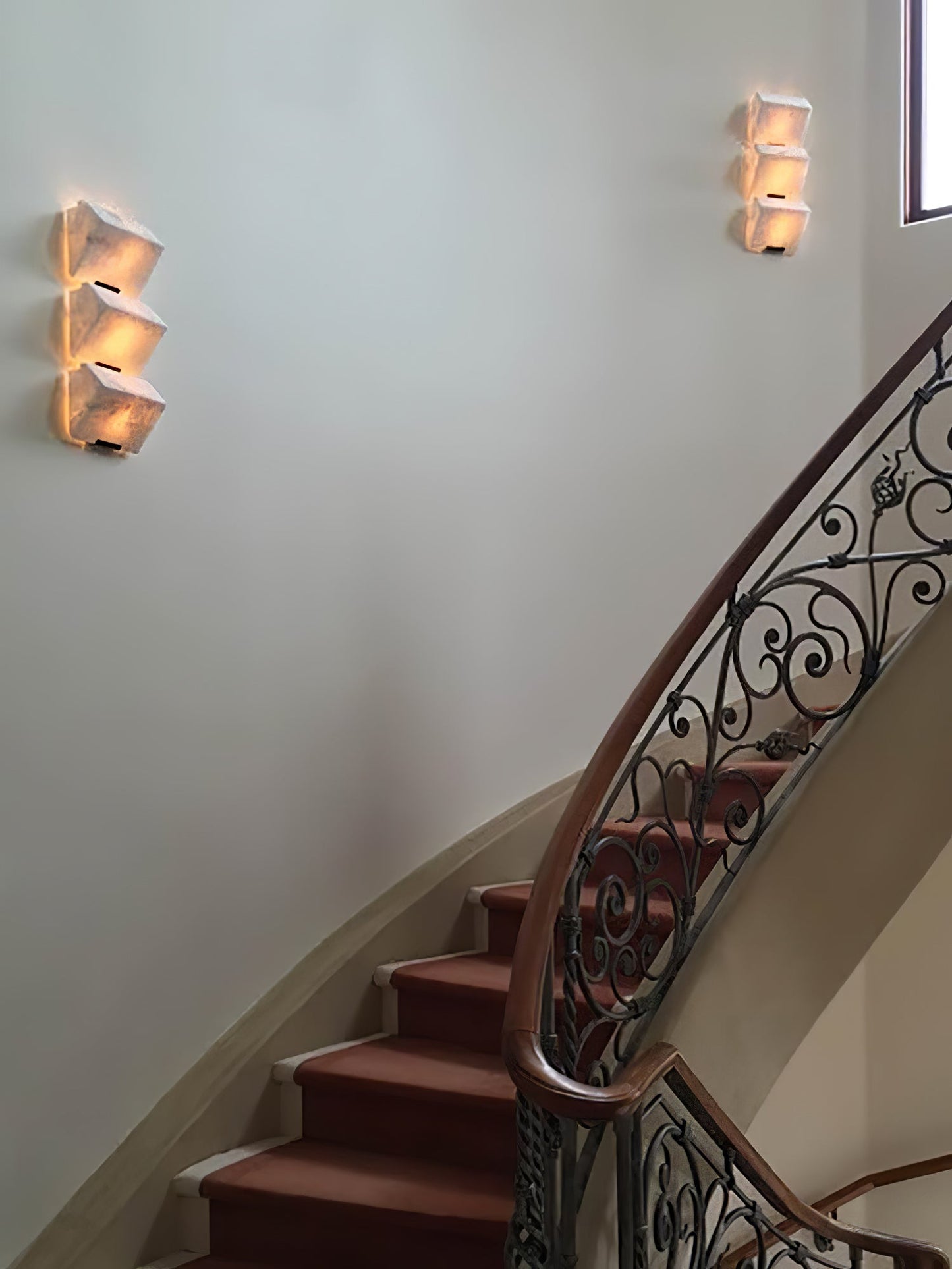 Alabaster Staircase Plug-in Wall Lamp