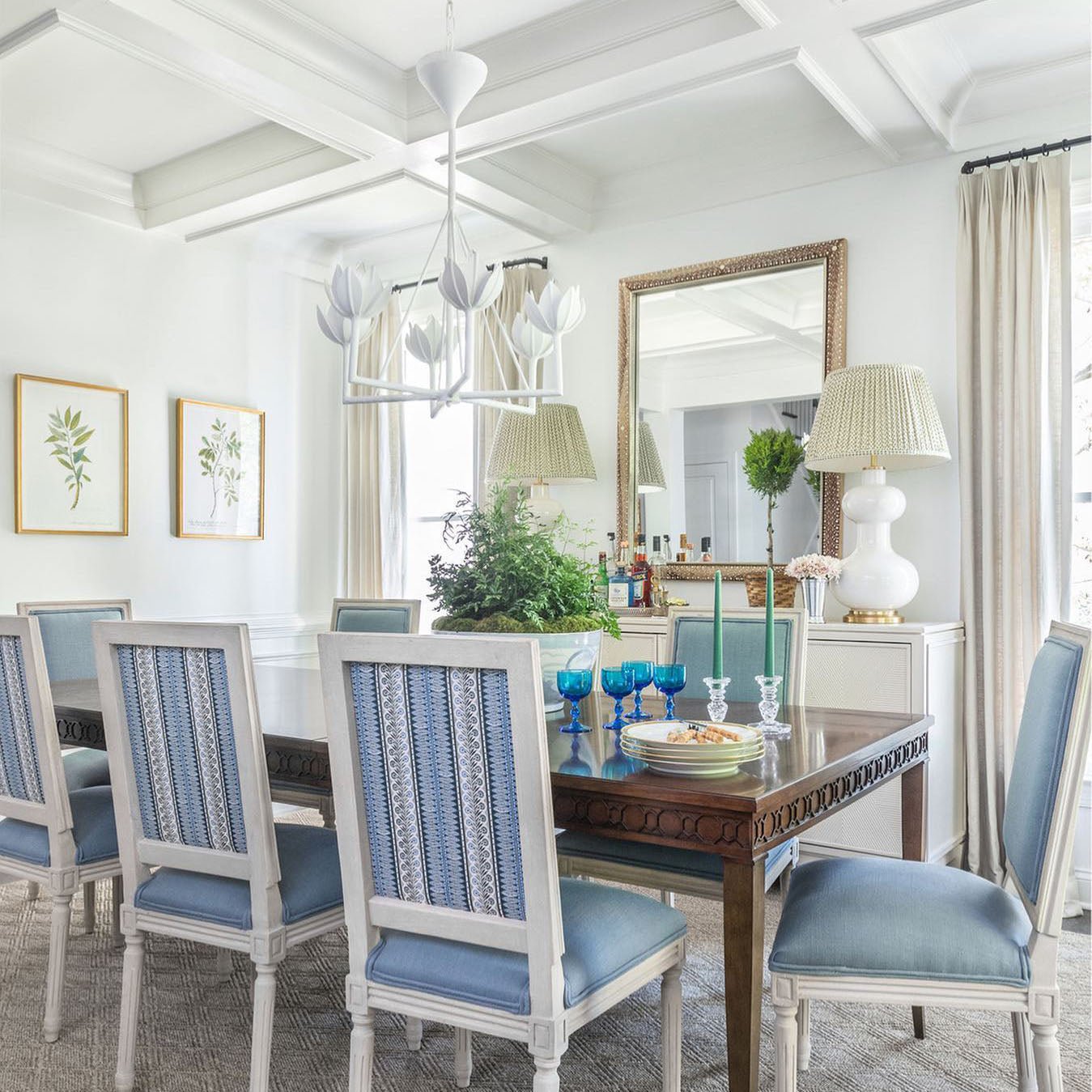 Alberto Lotus Bloom Chandelier