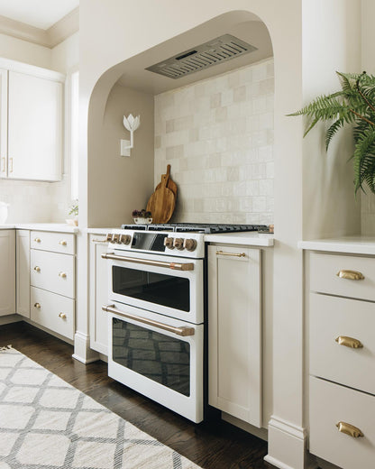 Alberto Lotus Bloom Wall Lamp