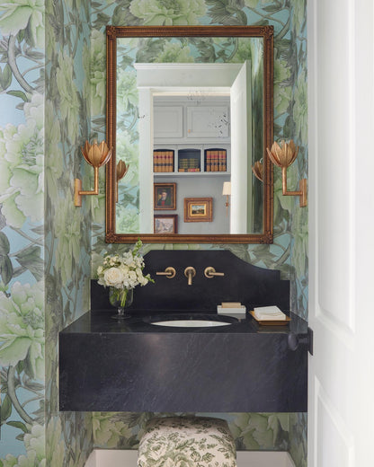 Alberto Lotus Bloom Wall Lamp