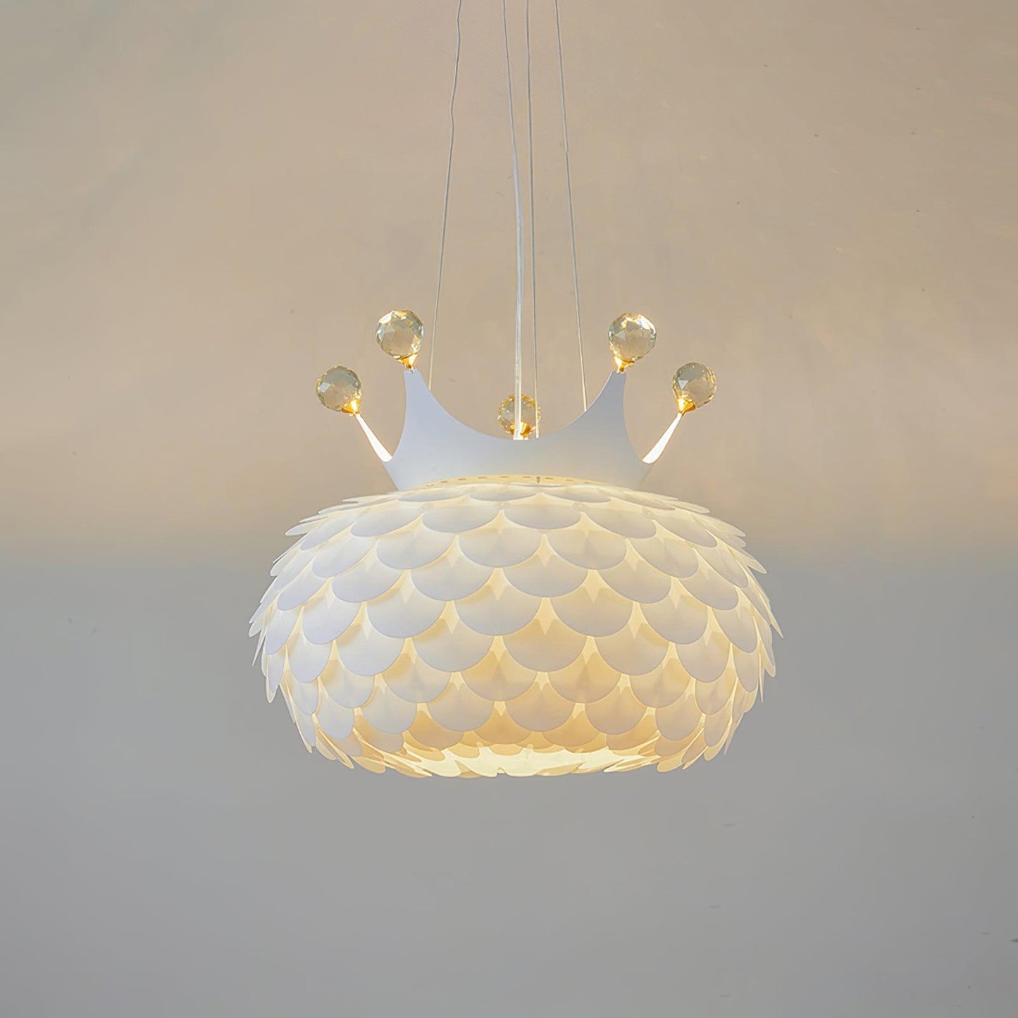 Aluvia Crown Pendant Lamp