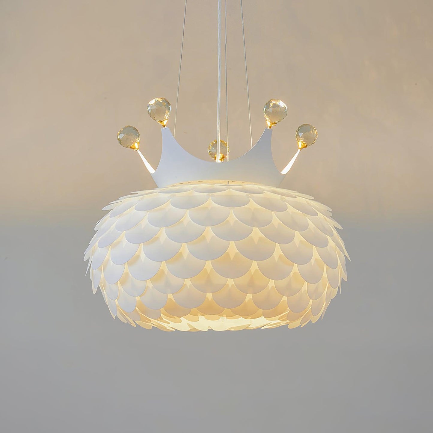 Aluvia Crown Pendant Lamp