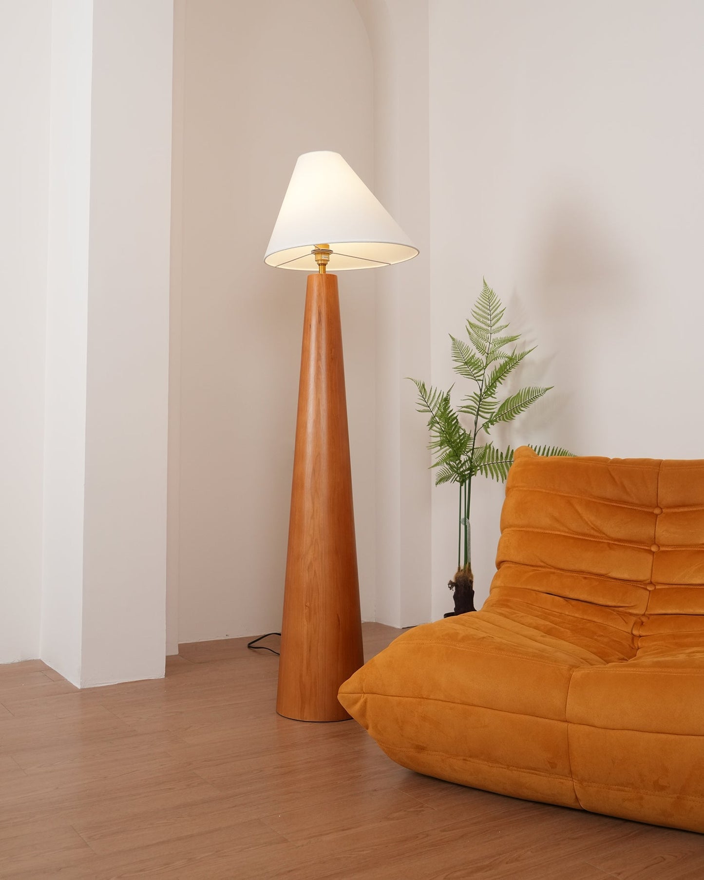 Alvin Floor Lamp