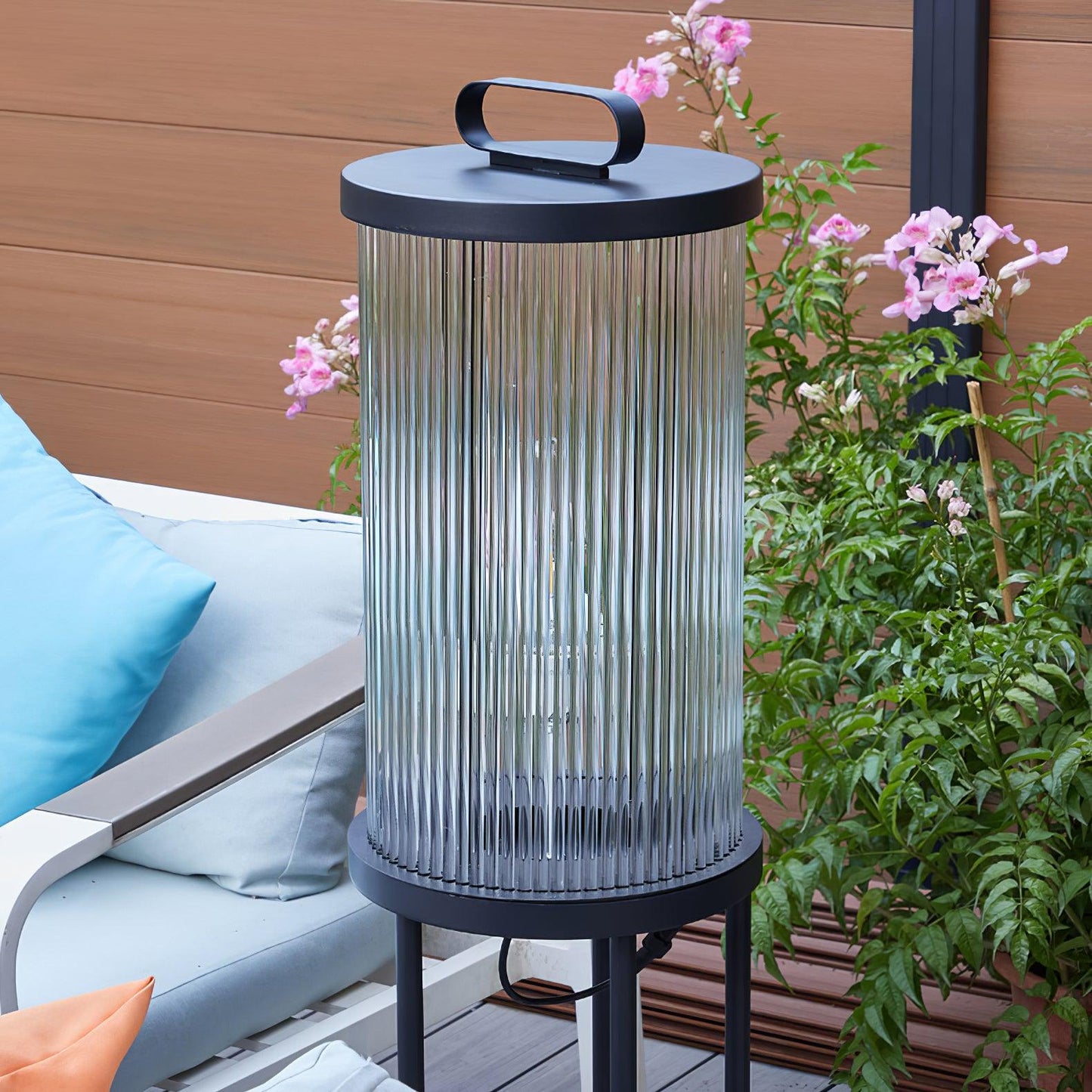 Lantern Garden Post light Outdoor Light