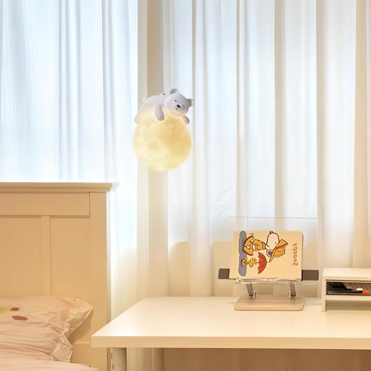 Animal Sleeping Pendant Lamp