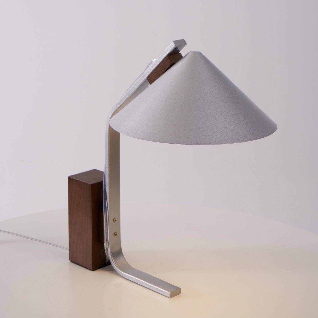 Arclune Desk Lamp