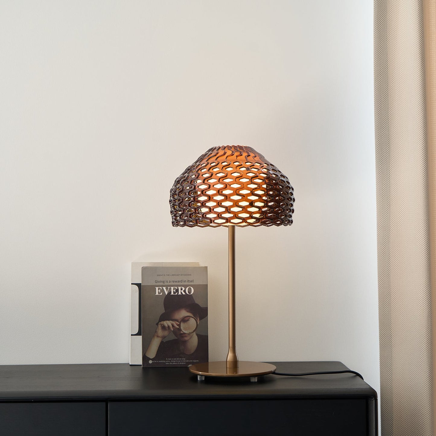 Armadillo Table Lamp