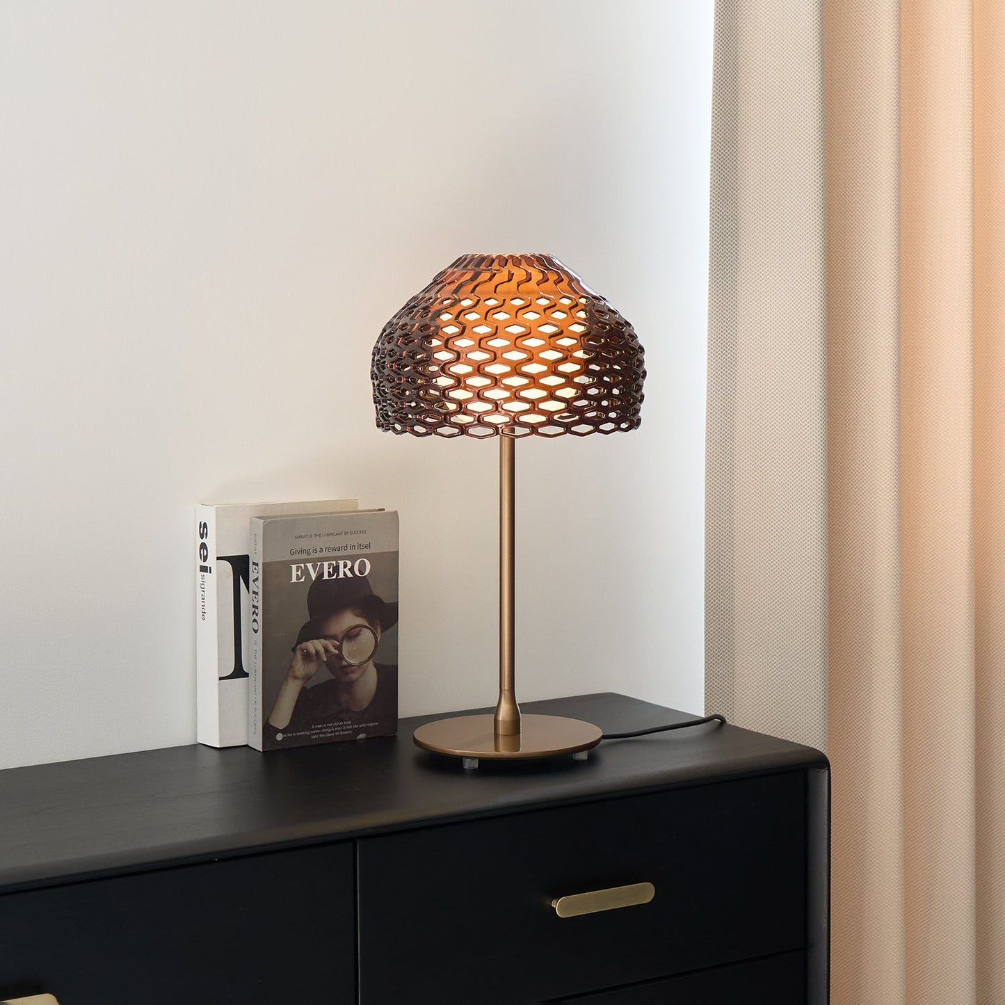 Armadillo Table Lamp