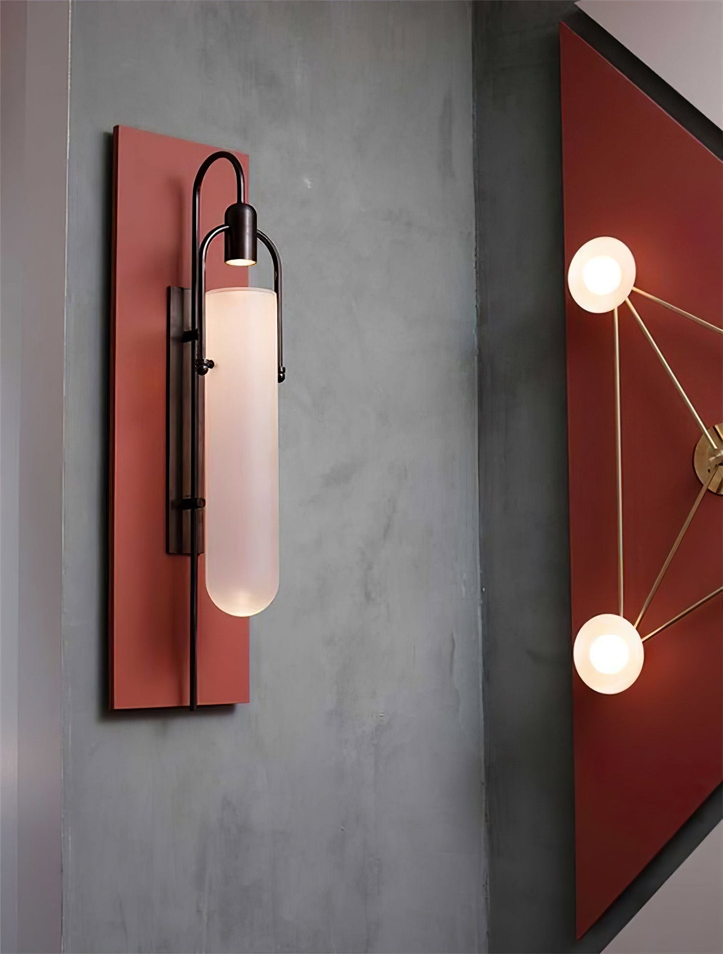 Arc Wall Lamp