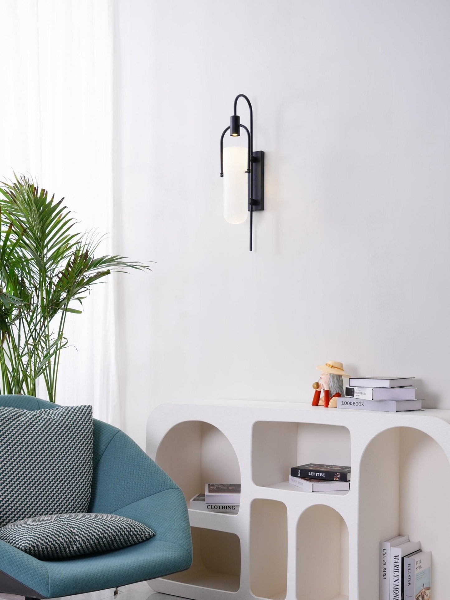 Arc Wall Lamp