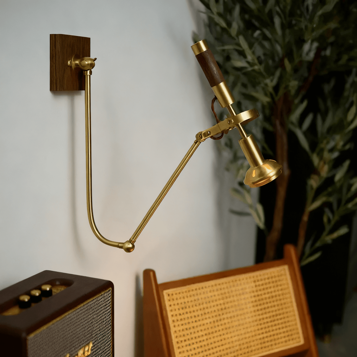 Articulated Wall Light