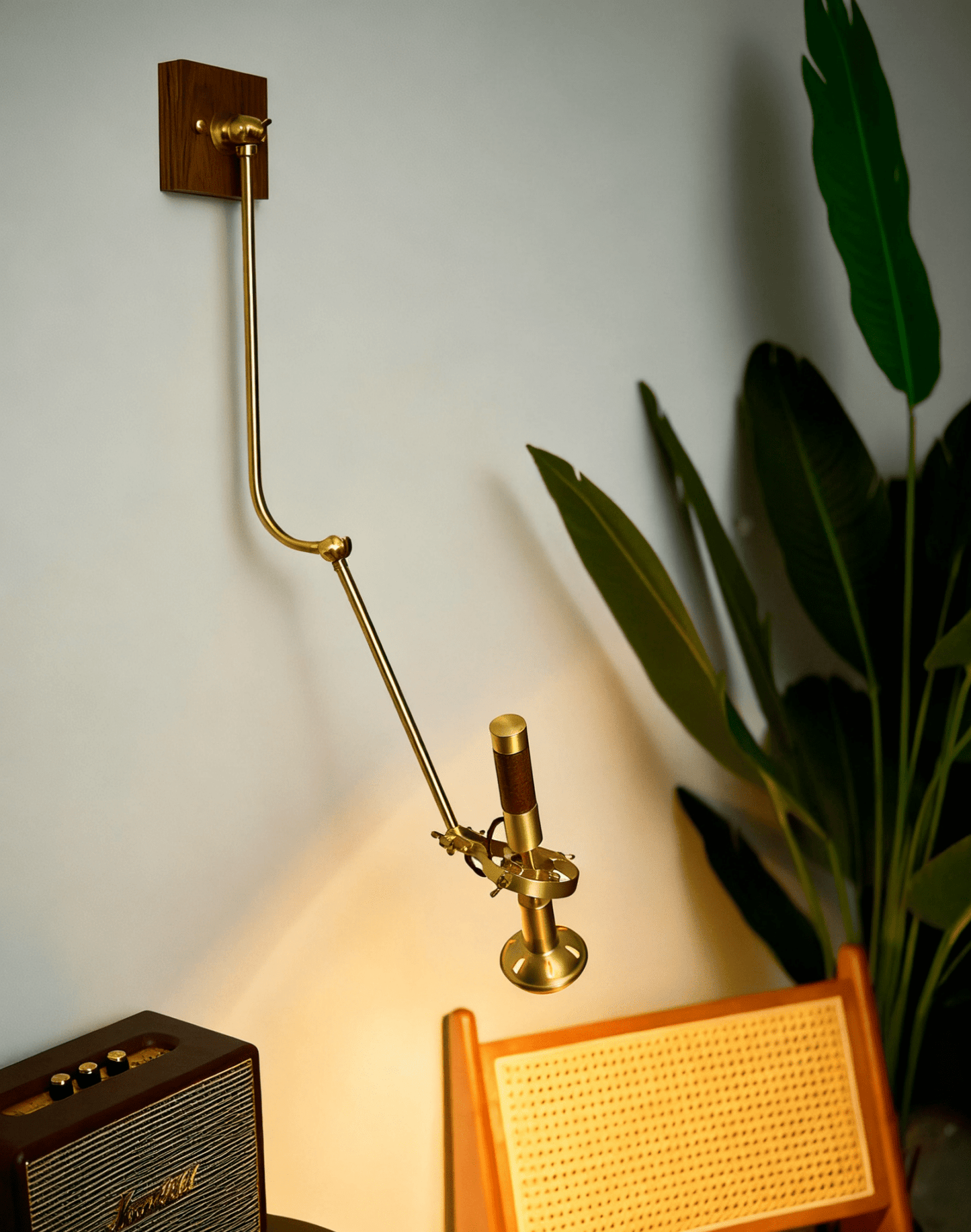 Articulated Wall Light