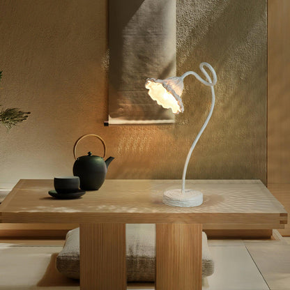 Artistic Lotus Leaf Table Lamp