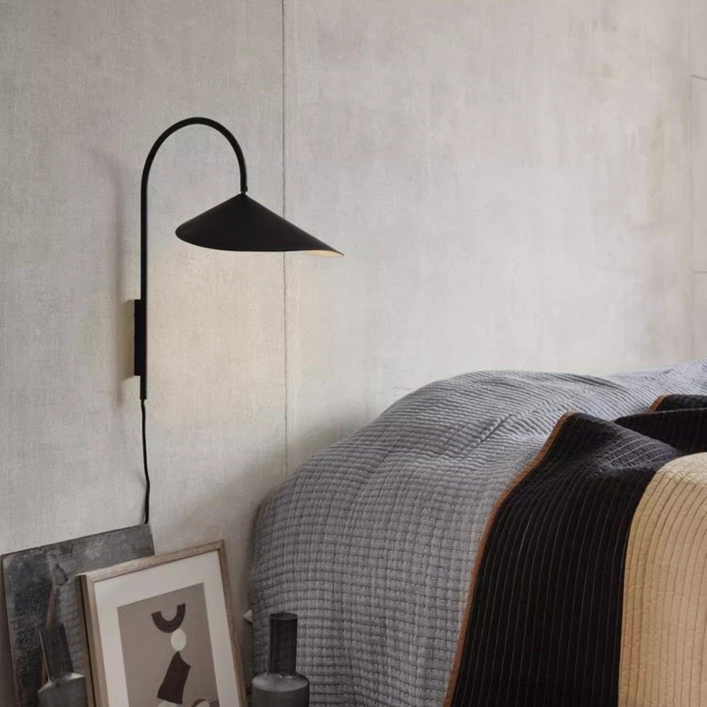 Alocasia Swivel Plug-in Wall Lamp