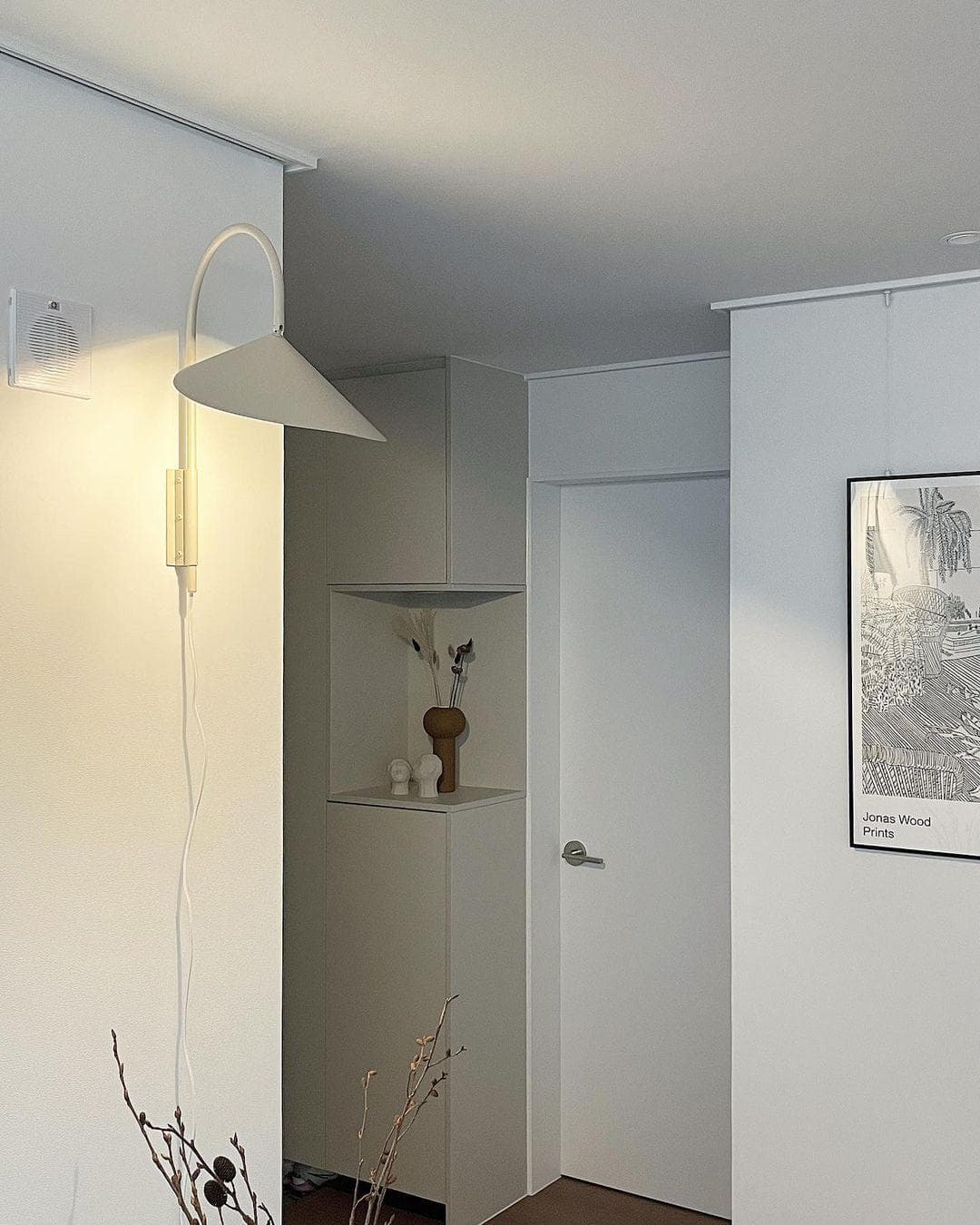 Alocasia Swivel Plug-in Wall Lamp