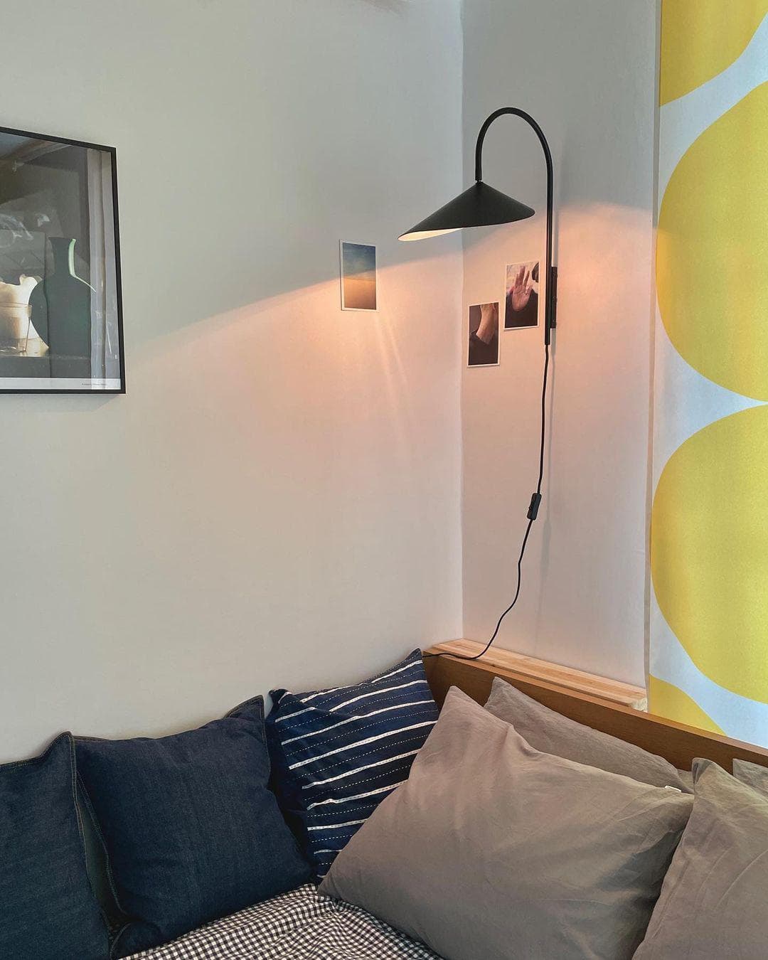 Alocasia Swivel Plug-in Wall Lamp