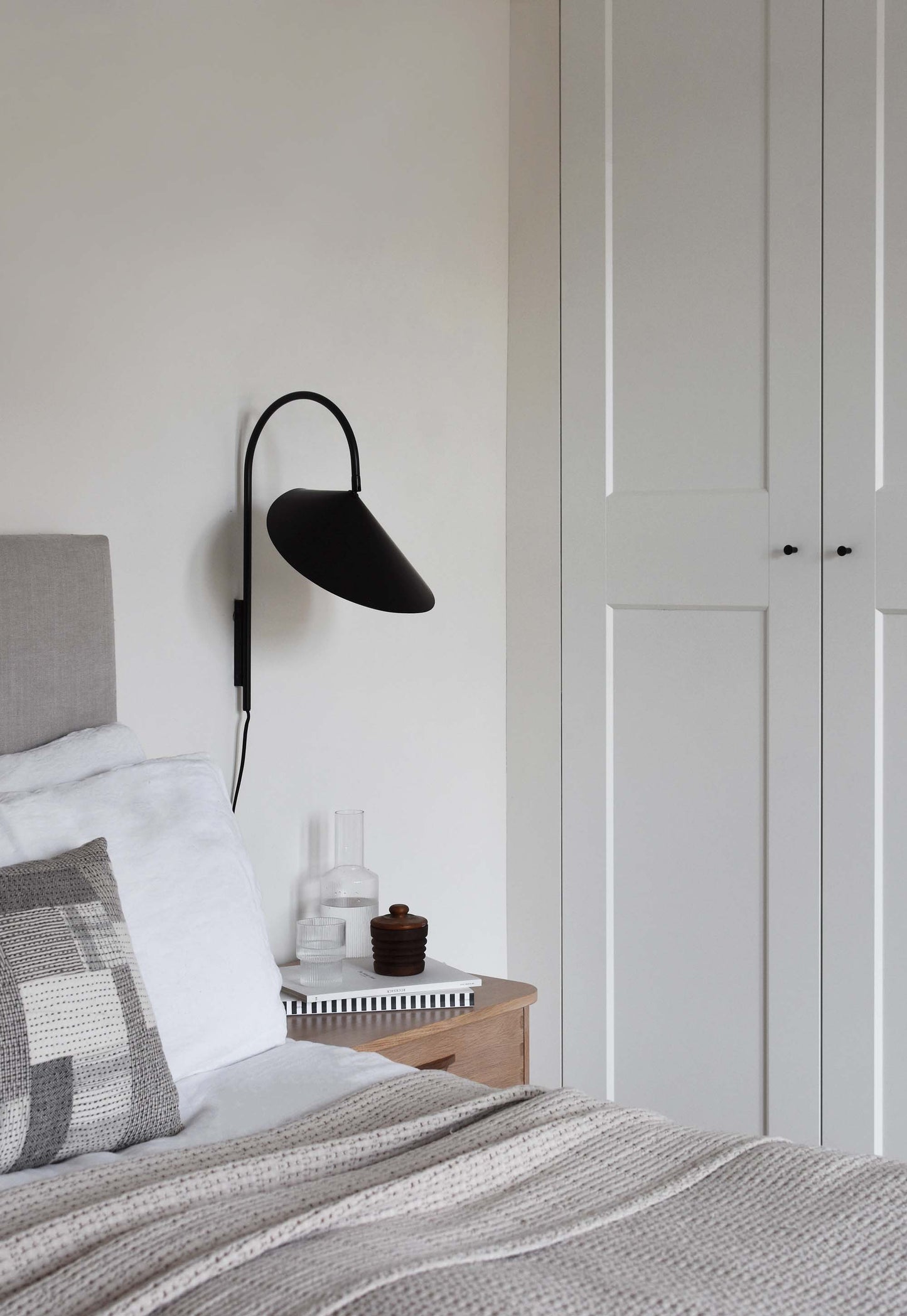 Alocasia Swivel Plug-in Wall Lamp