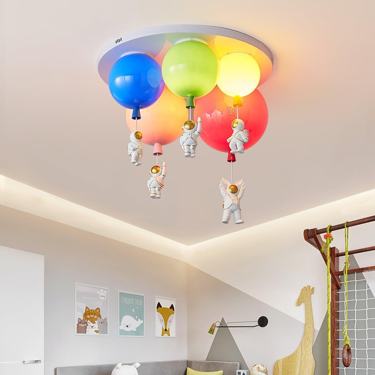 Astronaut Glossy Balloon Ceiling Lamp