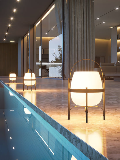 Auren Lantern Outdoor Lamp