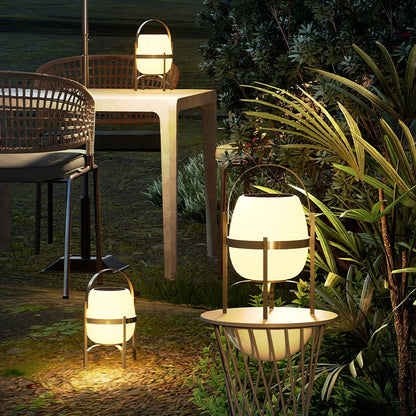Auren Lantern Outdoor Lamp
