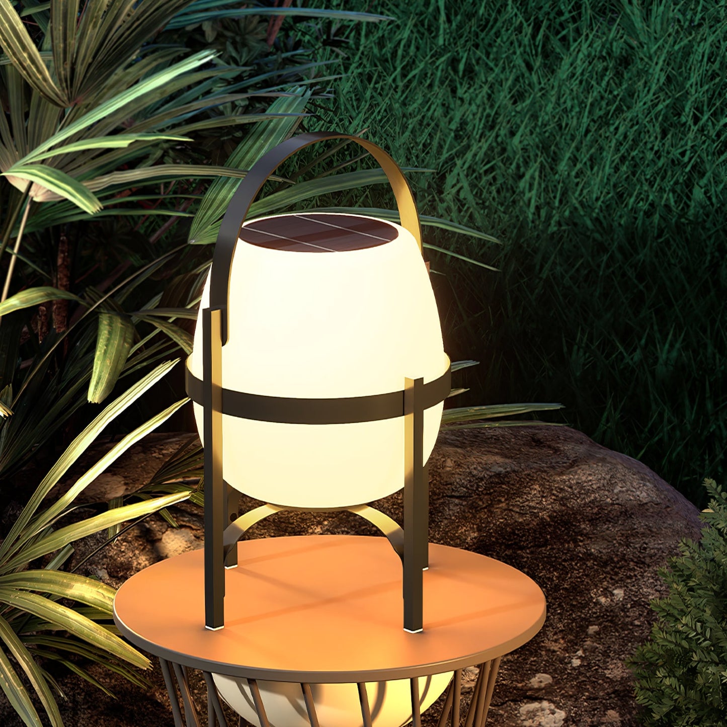 Auren Lantern Outdoor Lamp