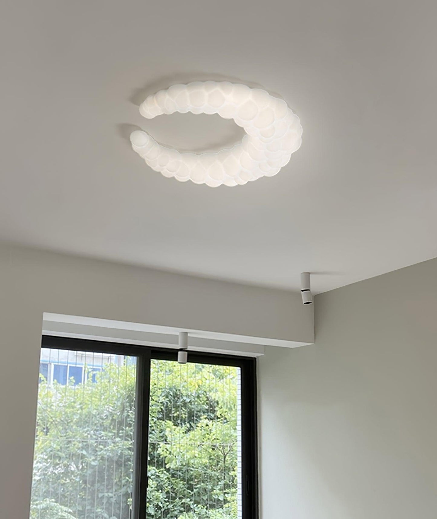 Avir Ceiling Lamp