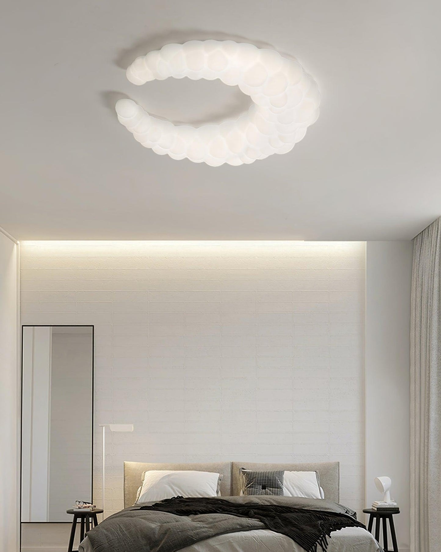 Avir Ceiling Lamp