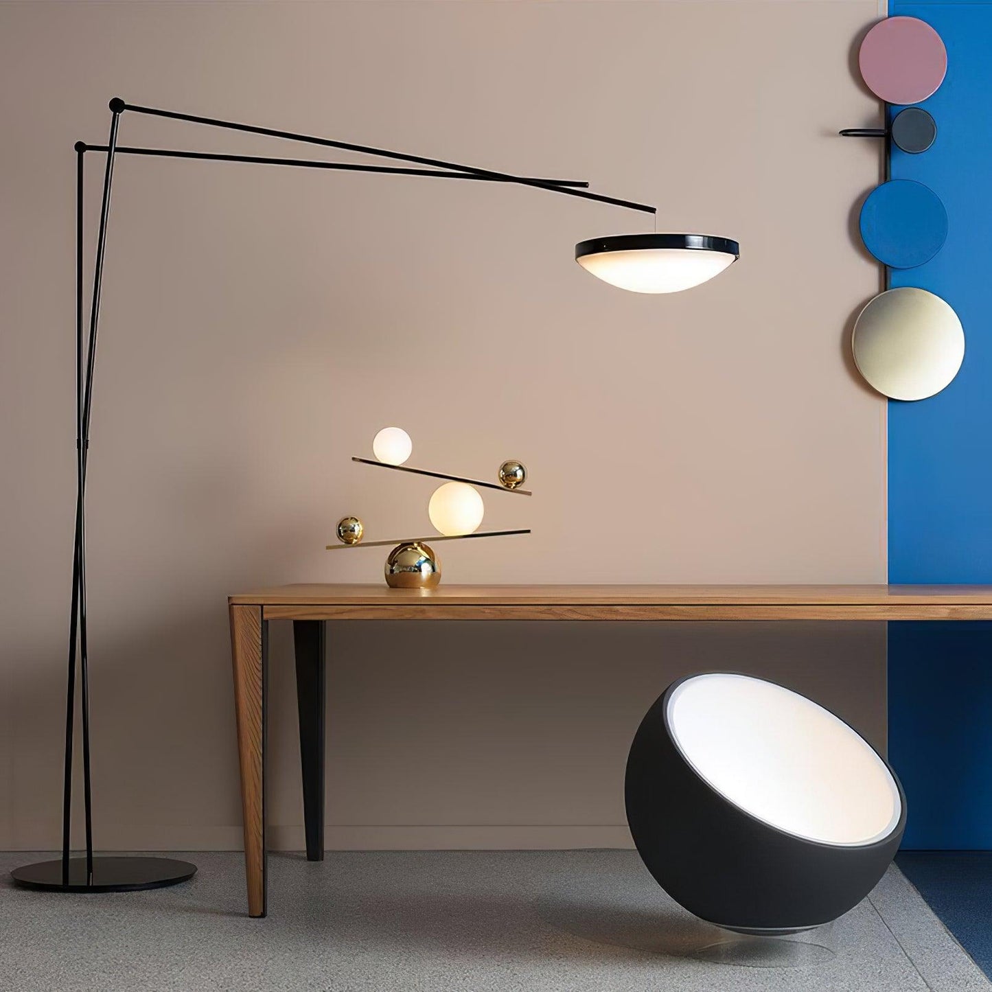 Balance Table Lamp